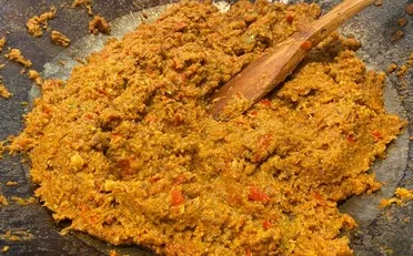 Ground seasoned fried pork for pupusa filling